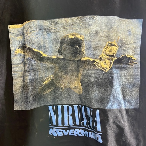 Vintage embroidered nirvana tee. Unisex tee. One of a kind. - Picture 2 of 3